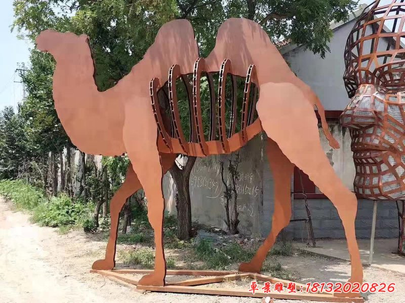 不锈钢抽象骆驼雕塑 (2)
