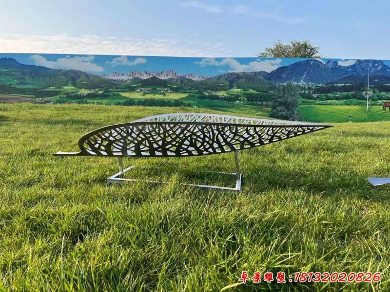 不锈钢镂空树叶雕塑 (1)