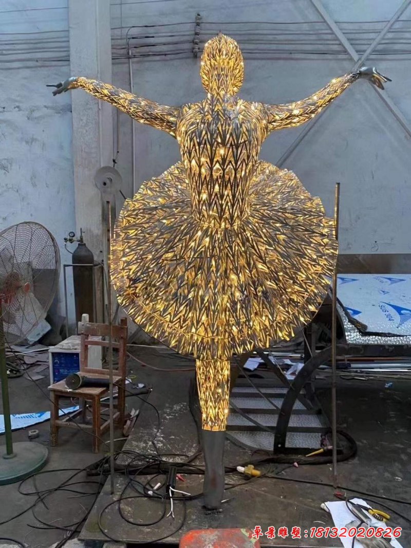 不锈钢跳舞人物雕塑 (3)