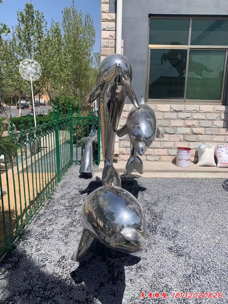 不锈钢镜面海豚雕塑_2