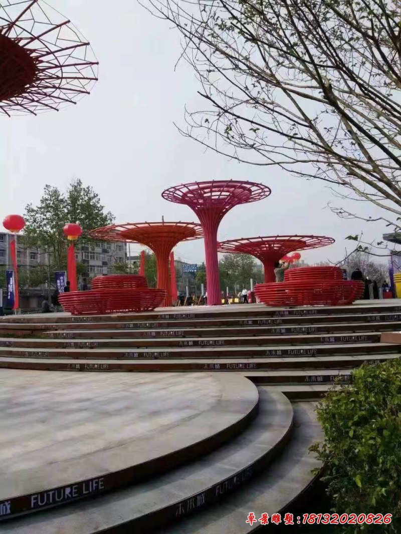 不锈钢抽象镂空树景观雕塑