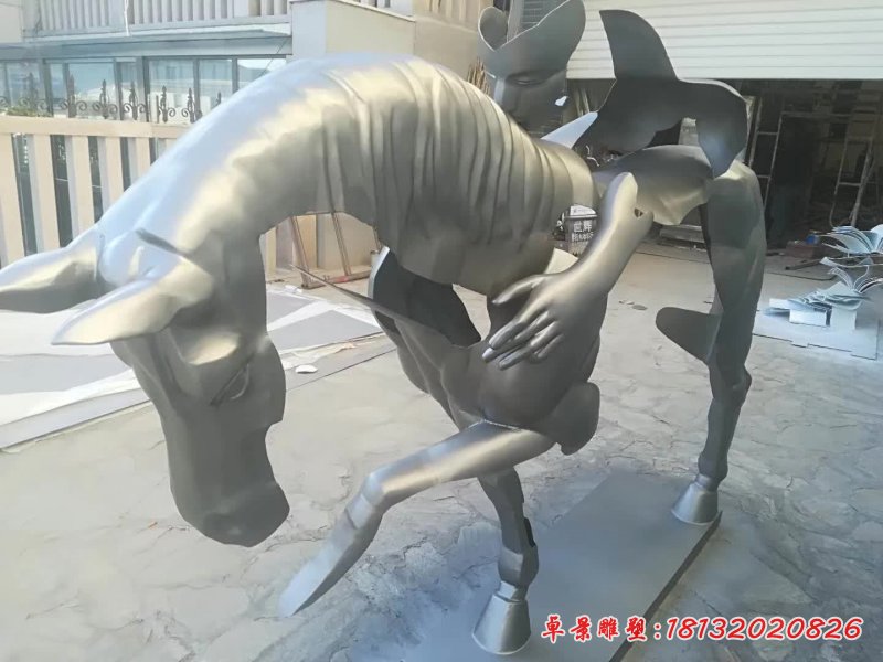 不锈钢抽象骑马人物雕塑2