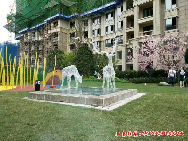 景区不锈钢镂空鹿雕塑 (46)