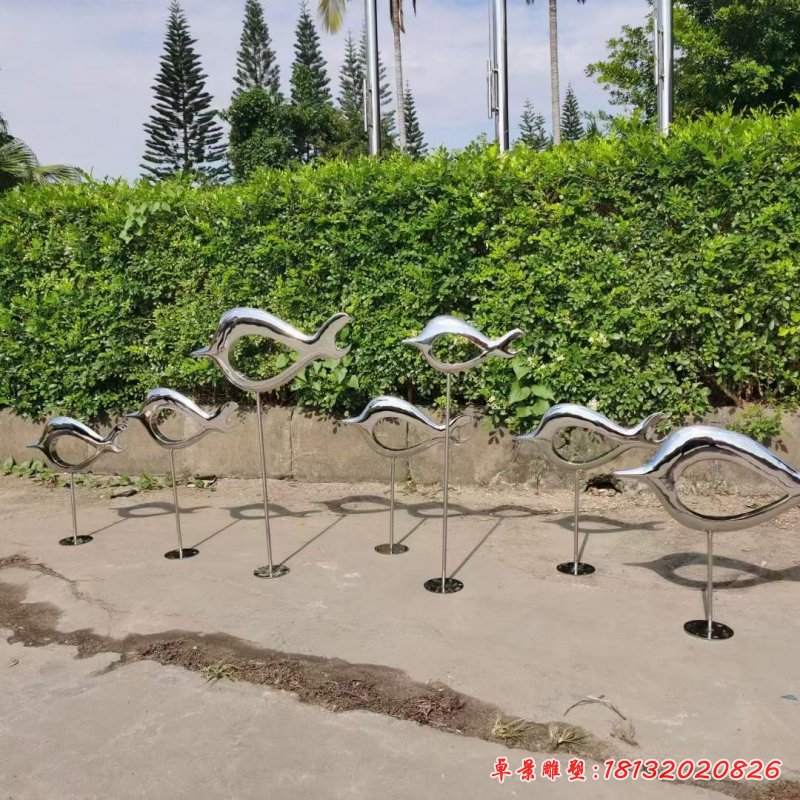 不锈钢抽象鱼雕塑 (3)