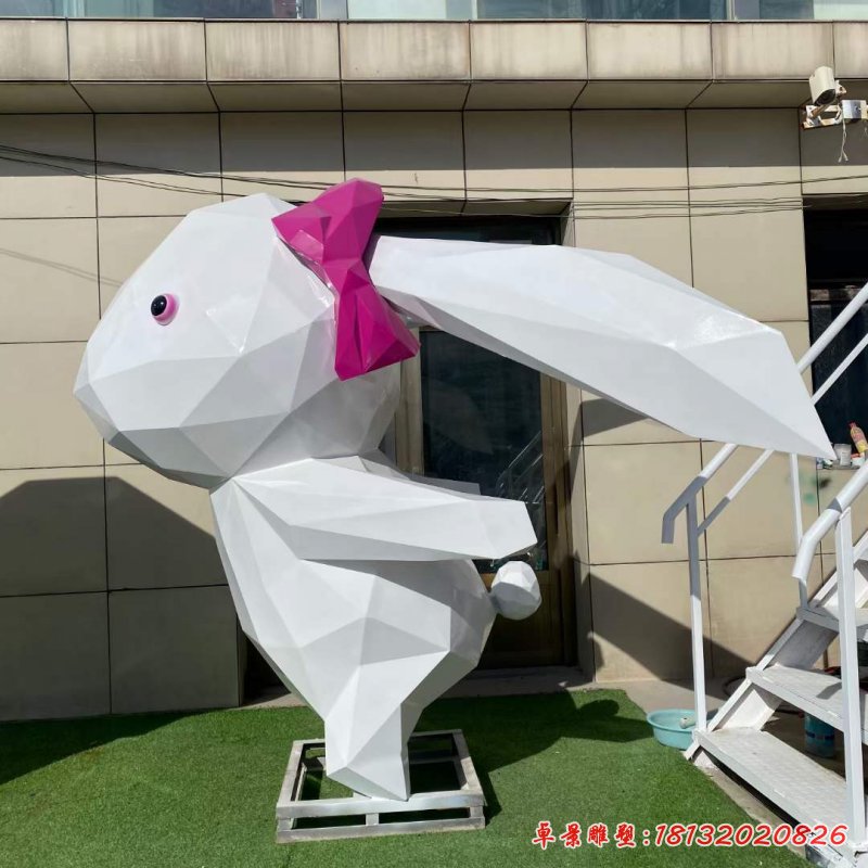 不锈钢几何兔子雕塑 (1)