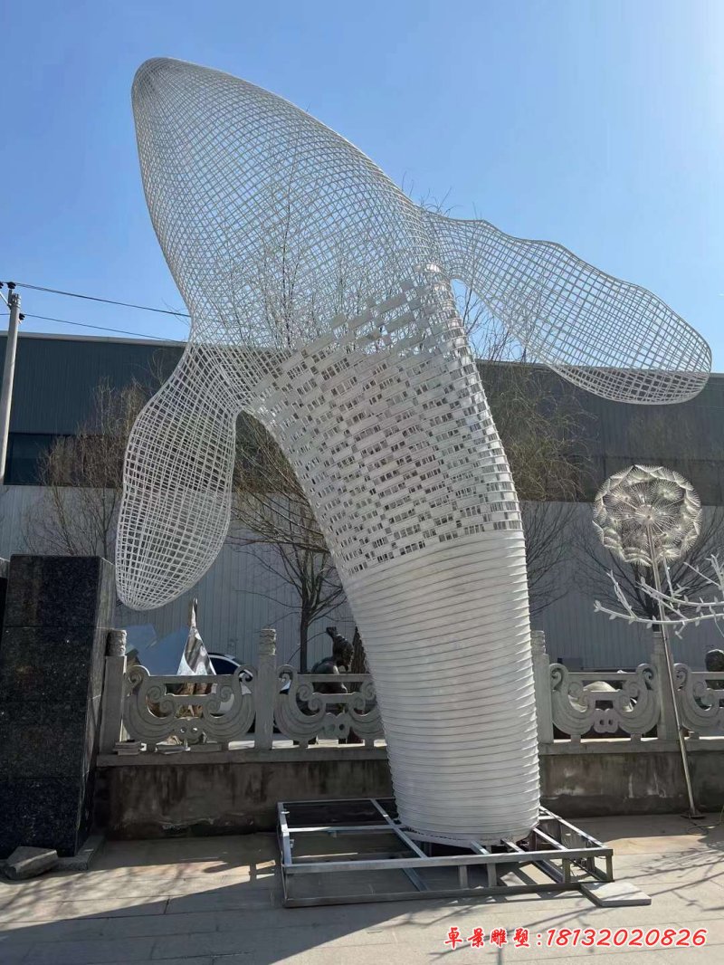 不锈钢镂空鲸鱼雕塑 (3)