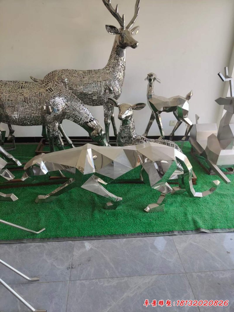 猎豹动物不锈钢雕塑