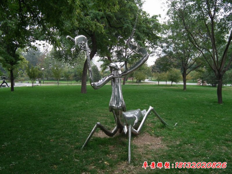 不锈钢螳螂，不锈钢动物雕塑