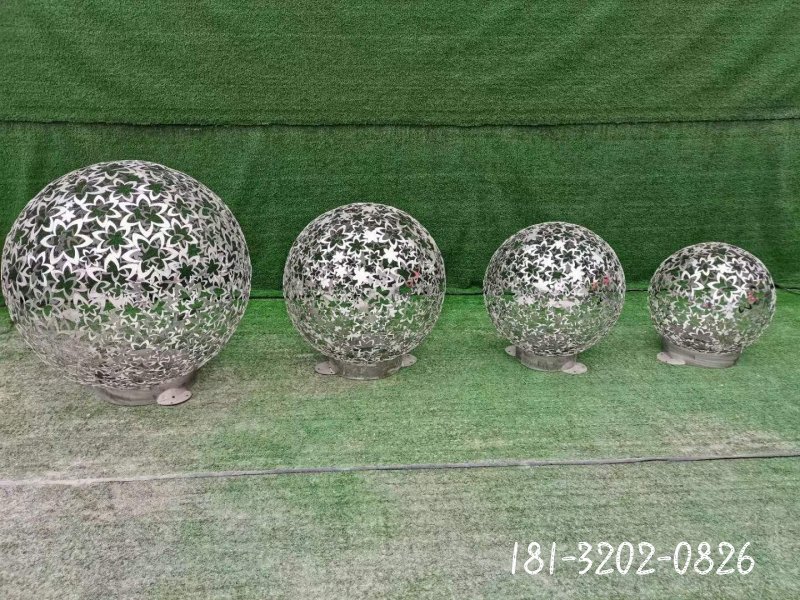 不锈钢镂空球雕塑 (2)