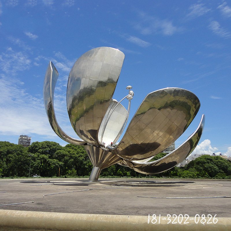 不锈钢抽象花朵广场景观雕塑