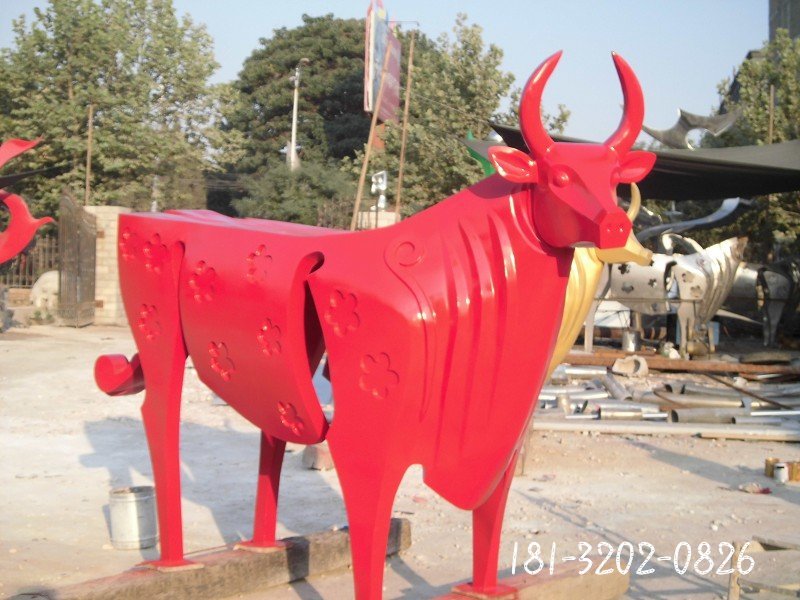 不锈钢牛雕塑牛不锈钢雕塑