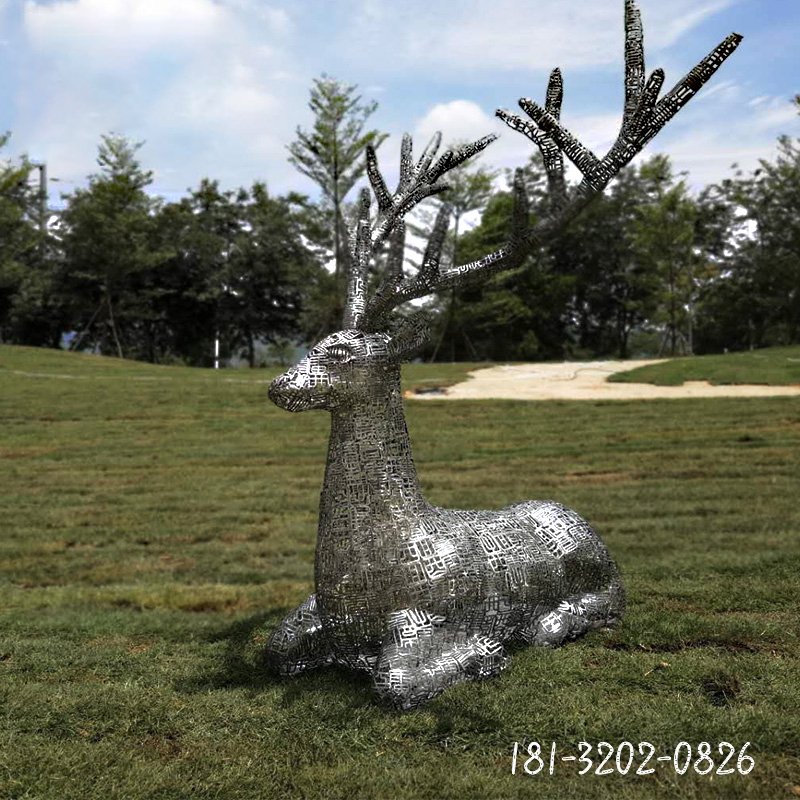 不锈钢跪姿镂空鹿雕塑