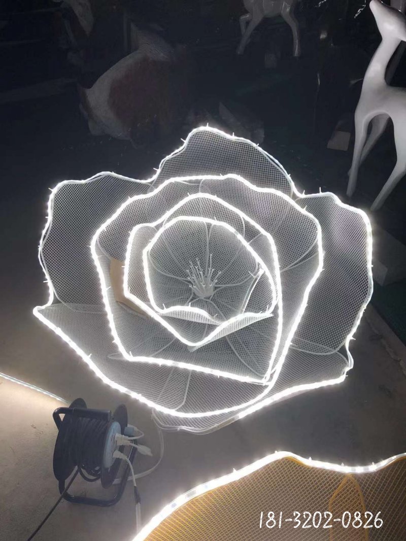 发光镂空花朵不锈钢雕塑 (1)