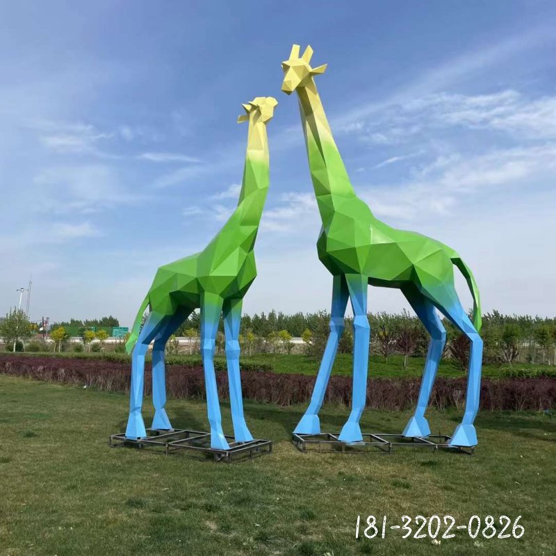 彩色切面长颈鹿动物不锈钢雕塑