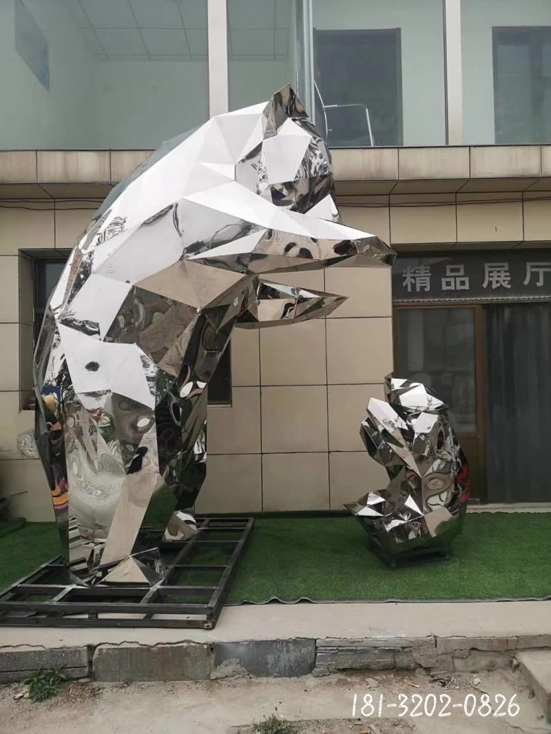 不锈钢抽象切面母子熊猫雕塑 (3)
