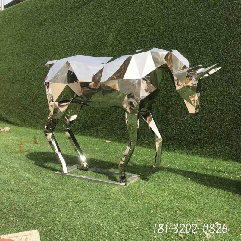 不锈钢切面低头马雕塑