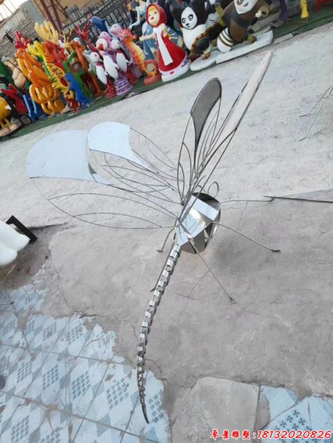 喷漆蜻蜓