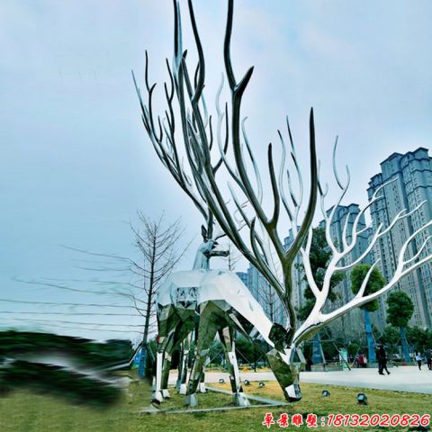 镜面块面树枝鹿