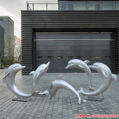 城市小区海豚