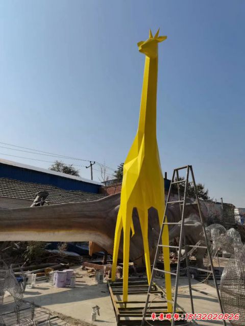 户外长颈鹿动物