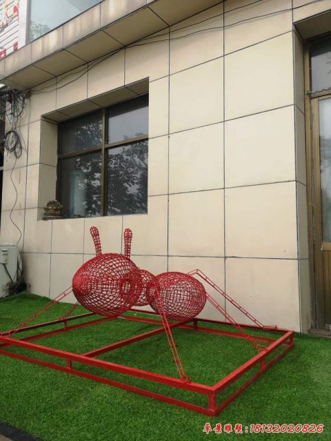 镂空编织蚂蚁动物